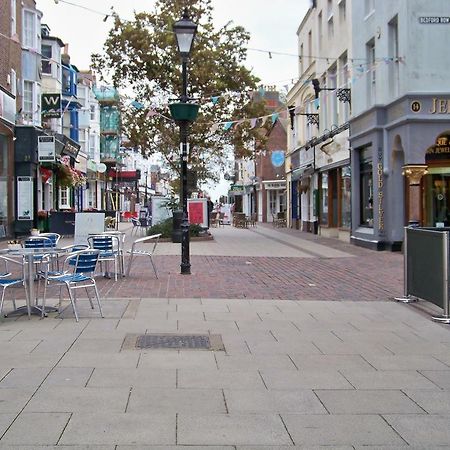 Queens Apartment Worthing Esterno foto