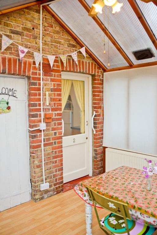 Queens Apartment Worthing Esterno foto
