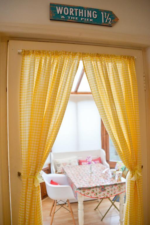 Queens Apartment Worthing Esterno foto