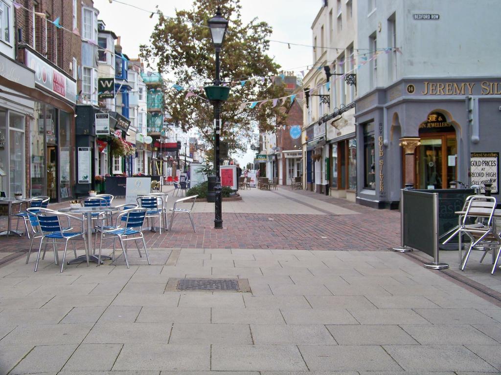 Queens Apartment Worthing Esterno foto