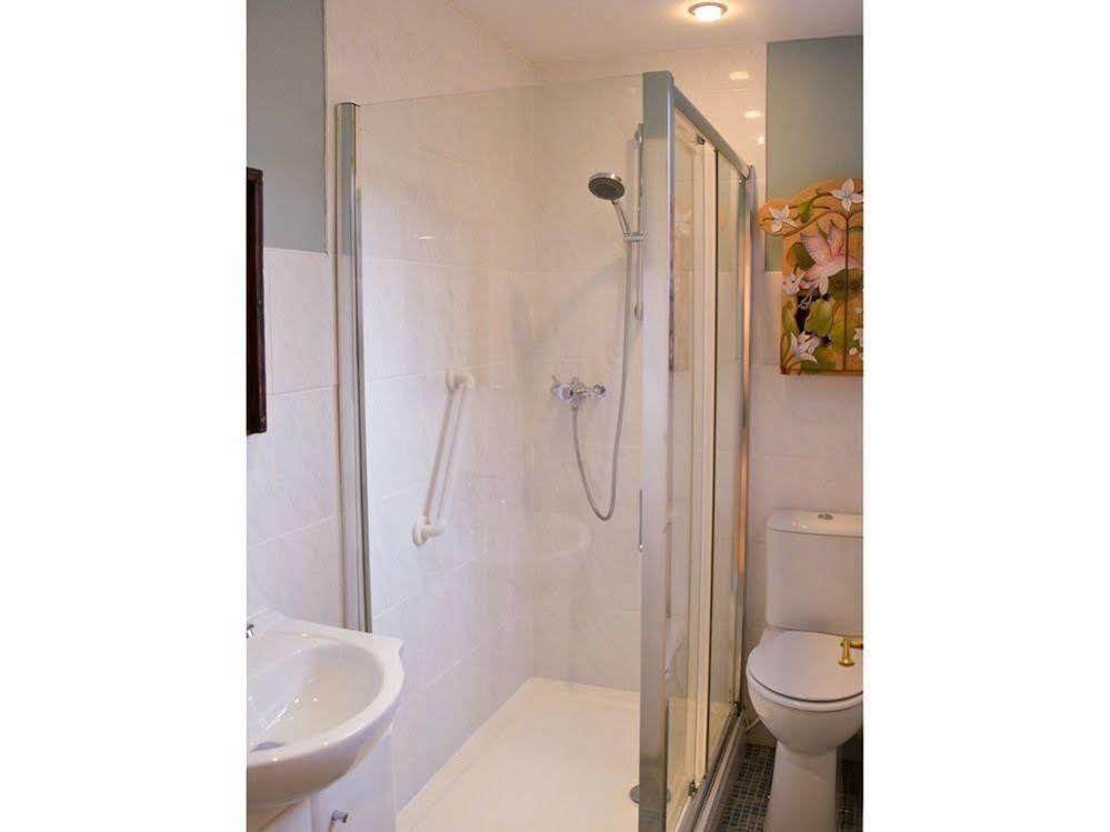 Queens Apartment Worthing Esterno foto